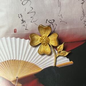 Vintage Signed Gold Plated Flower Brooch Excellent Condition